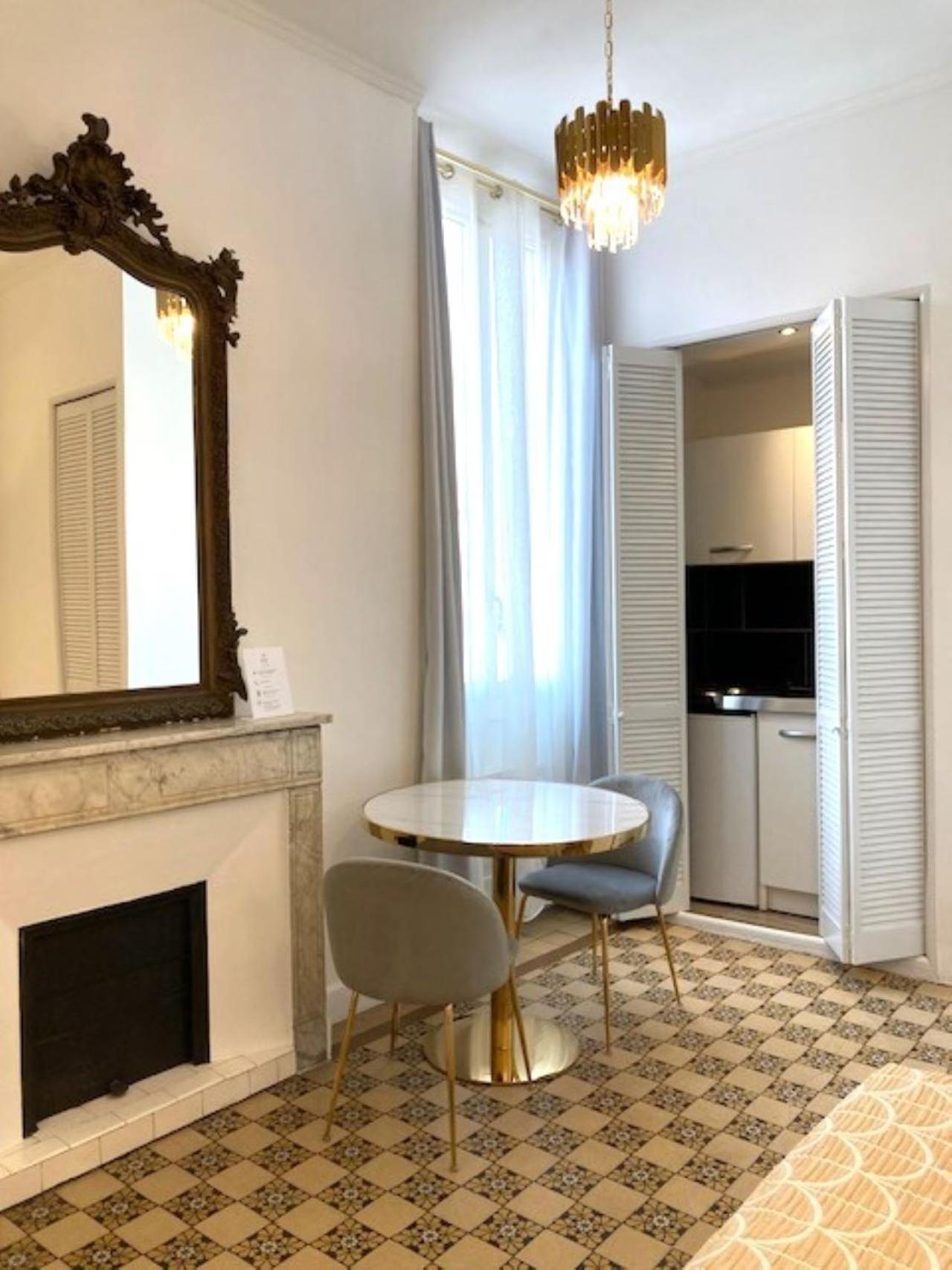 Hotel Cresp Nice Rum bild
